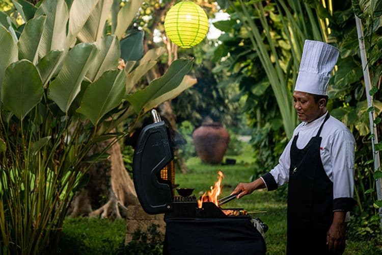 exotic--bbq-dinner.jpg