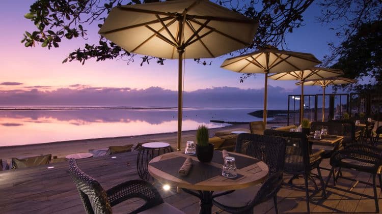 kayumanis-restaurant-sanur-seaside.jpg